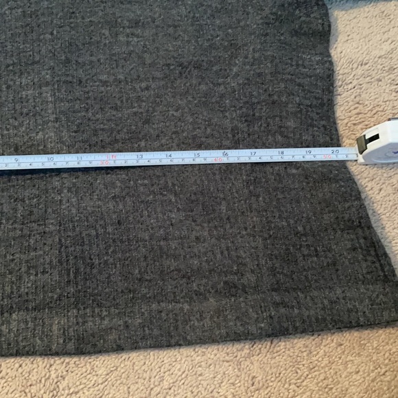 Women’s Vineyard Vines zip shoulder sweater - Picture 8 of 9